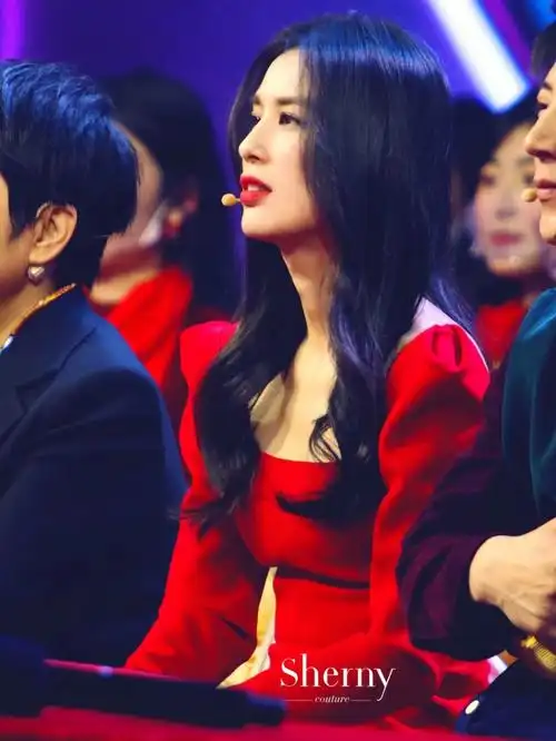 黄圣依小姐姐这套红色礼服简直绝了