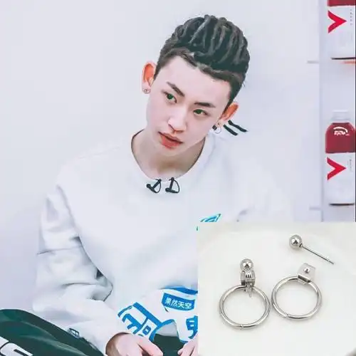 周定福偶像练习生小鬼王琳凯同款耳钉潮男圆圈耳坠in网红耳环女耳饰女