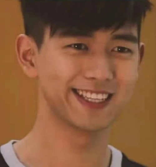 李现以前的照片