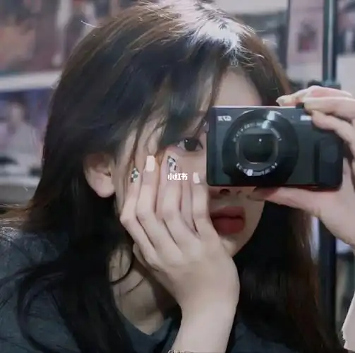 真人情侣头像哦03