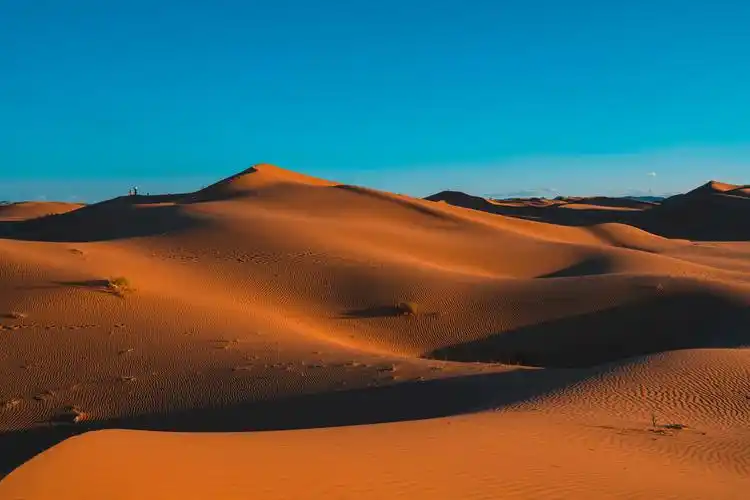 腾格里沙漠日落 - 李永远yuan - 图虫