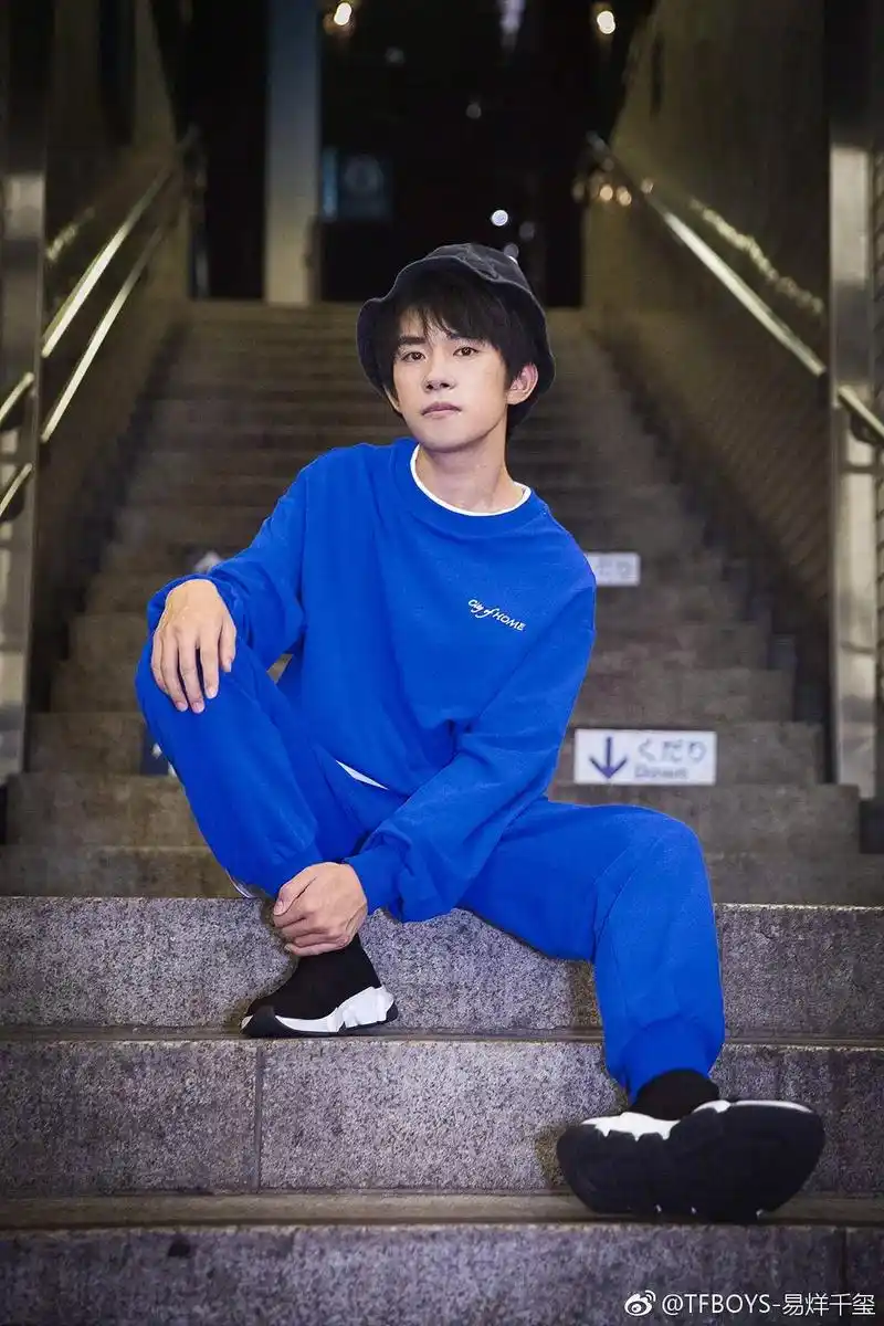 永远喜欢17年16岁的易烊千玺#易烊千玺  - 抖音