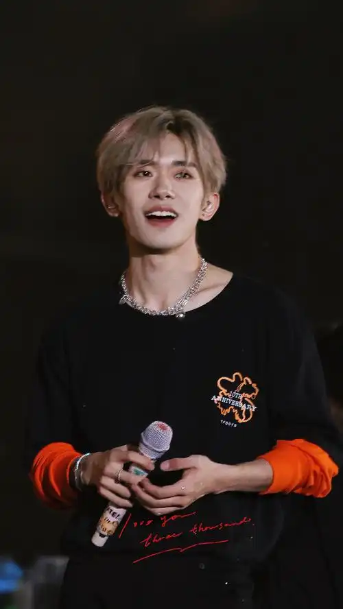 易烊千玺太野了##易烊千玺究竟被吓到多少次##tfboys十年之约演唱