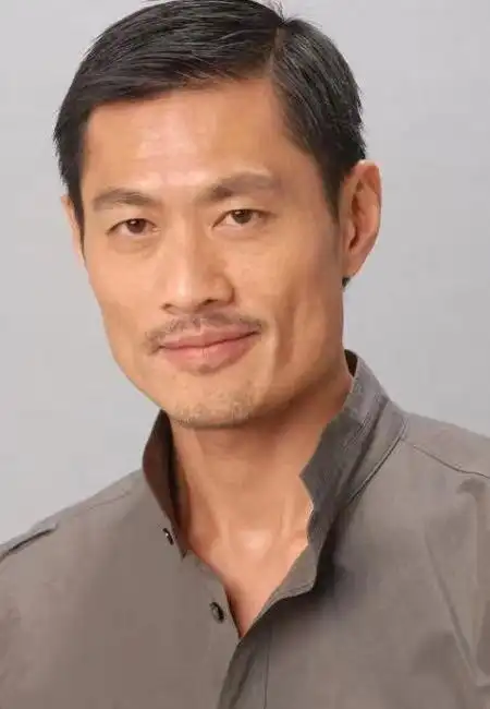 香港男星不会老60岁年纪30岁状态上蹿下跳肌肉线条一级棒