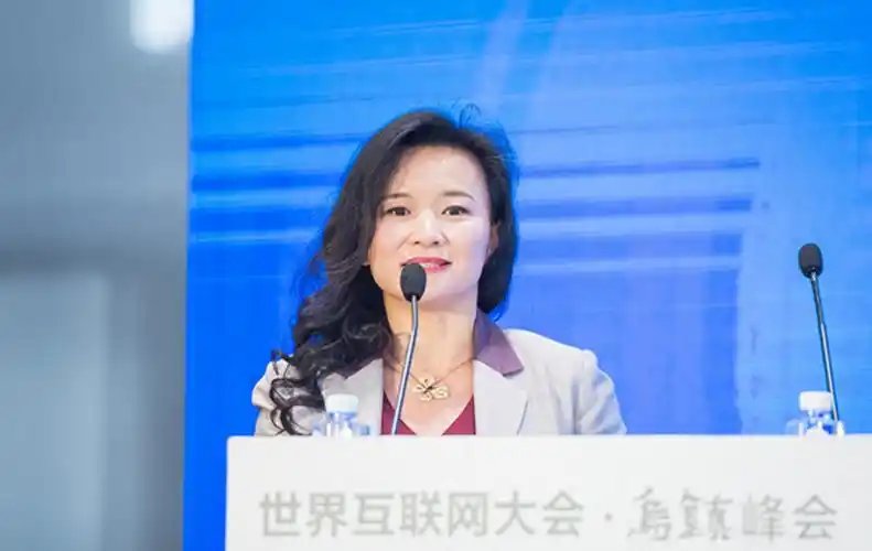 原中央电视台主持人成蕾:卧底央视20年,却因一次口误暴露间谍身份