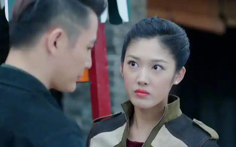 怒海红尘:鬼子全城搜捕,怎料林啸开着大佐的专车,明晃晃出城