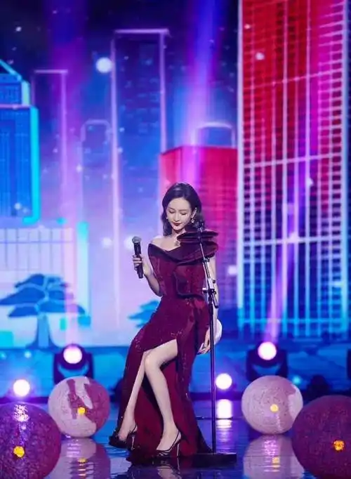 王鸥恋情曝光?与他因唱歌再次结缘!太惊喜了_欧姐_新居_高峰