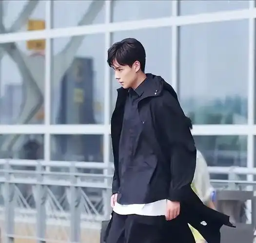 没想到4月才开始30岁胡一天却以这样的方式败光观众缘