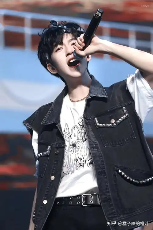 打破xnb——贺峻霖拥有世界上最漂亮的笑容