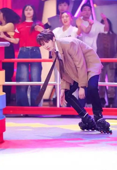 原创为何都说蔡徐坤娘看到他的皮肤就懂了女人都自愧不如