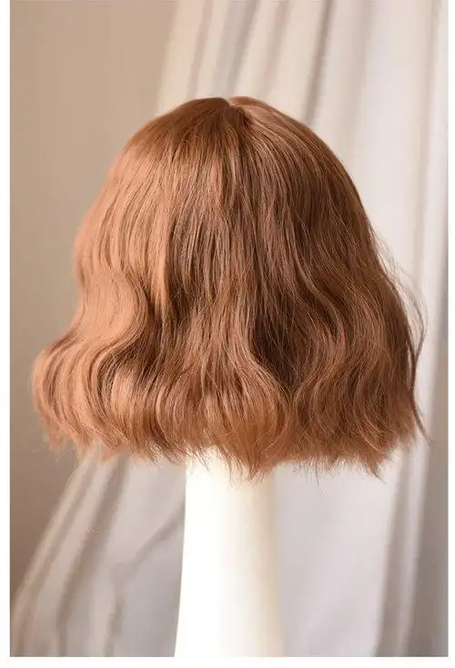 小女生波波头玉米烫欣赏时尚变甜美的齐肩发型