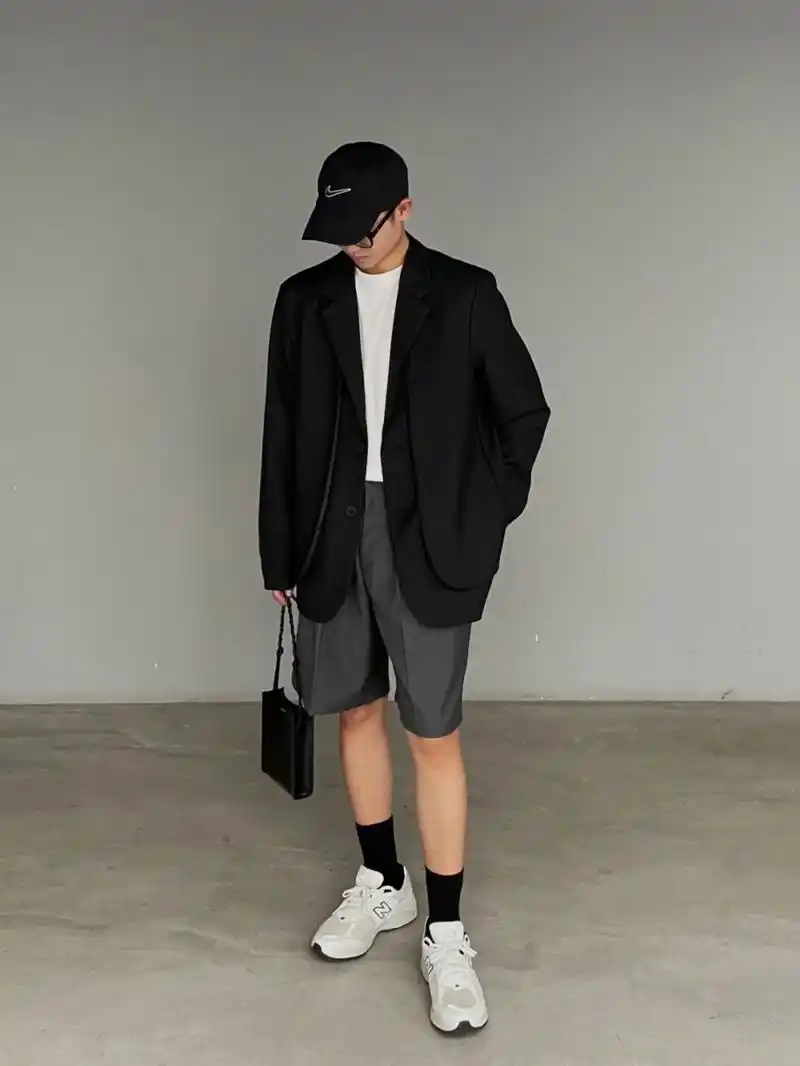 ootd |初秋黑白灰男生穿搭 挚爱 西装 短裤 运动鞋 - 帽子:nike 西装
