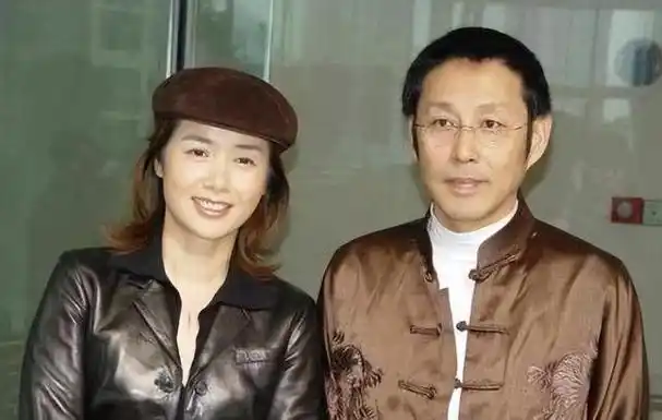 杜宪69岁惊艳亮相,丈夫陈道明却显老态,内幕惊人!