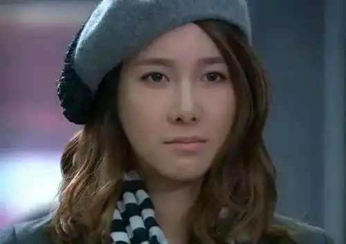 跟姐姐们一样,你也可以乘风玻浪._李智雅