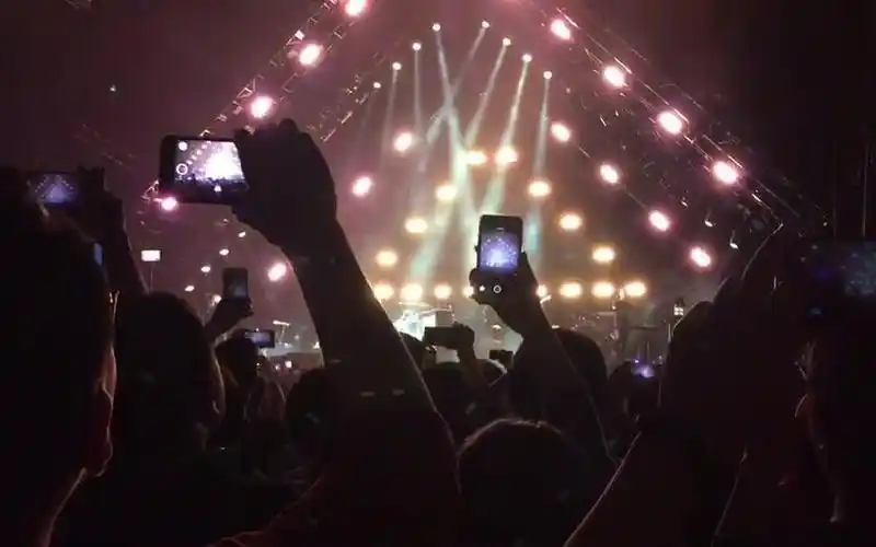 onerepublic《apologize》现场上海演唱会(观众视角)