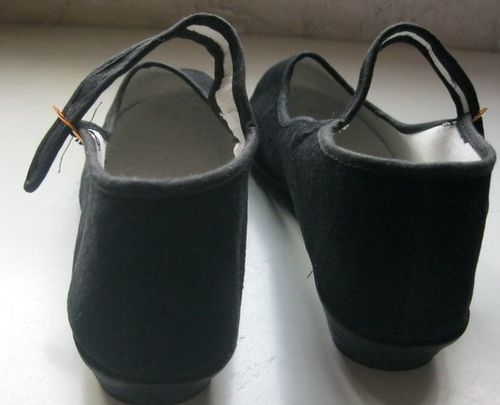 少数民族宜良腰鼓秧歌舞蹈演出鞋子/塑胶底绑带女式平跟布鞋黑色