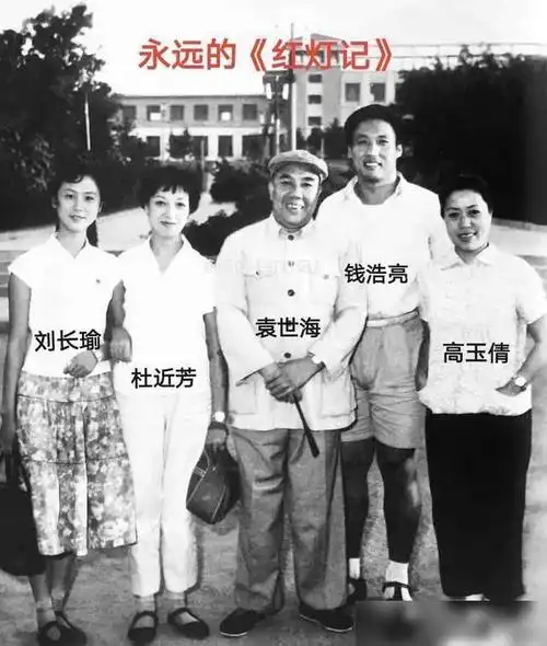 每一张都有故事,每一张都充满回忆|孙道临|庞学勤|演员|秦怡_网易订阅