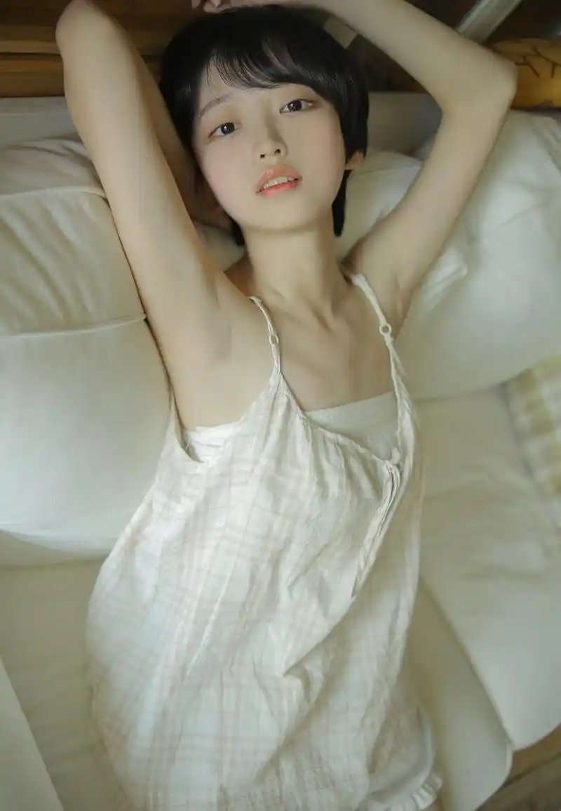 极品美女尤物诱惑性感私房美女照片