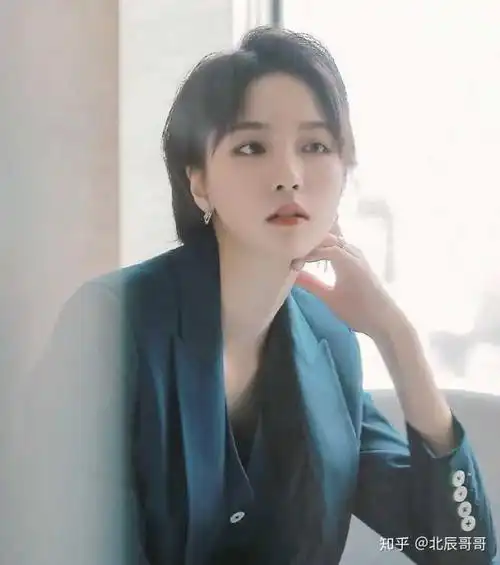 为什么成果早期会有个别大尺度写真?