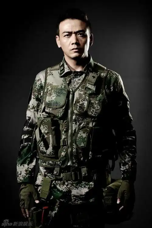 策划:军装诱惑 盘点让人欲罢不能的军中美男