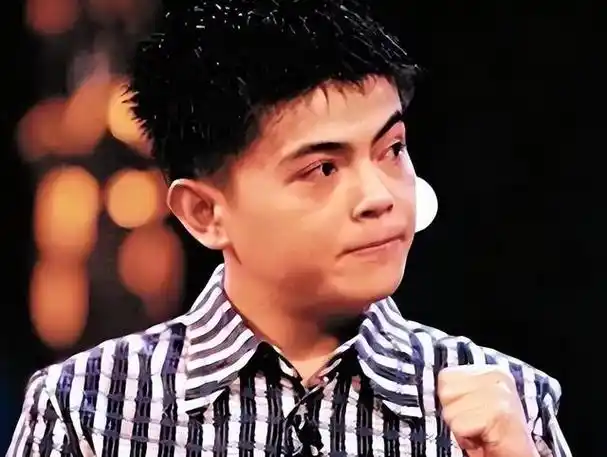 他2岁拍戏红透80年代因身高被拒转行做导演却消失在娱乐圈