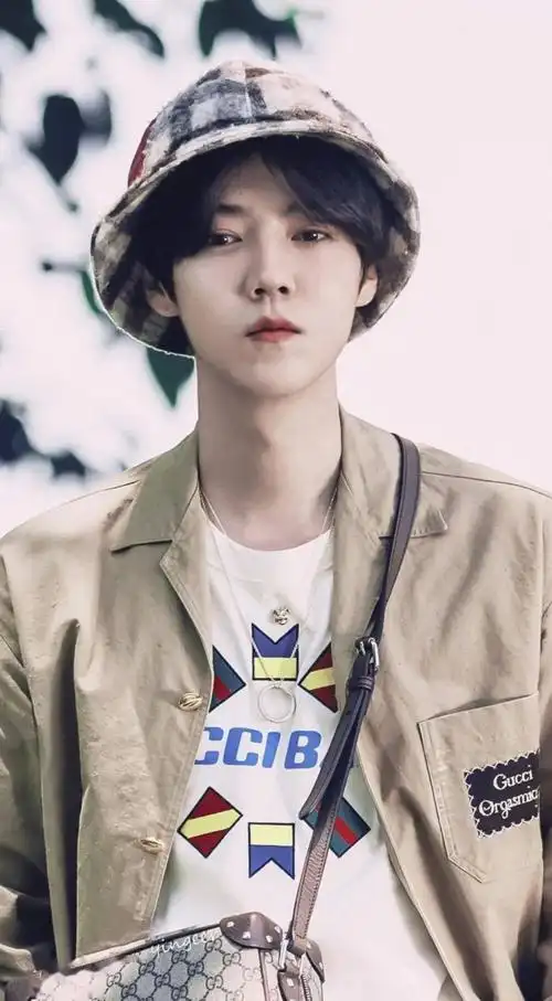 鹿晗壁纸 | 不忘初心,一鹿有你