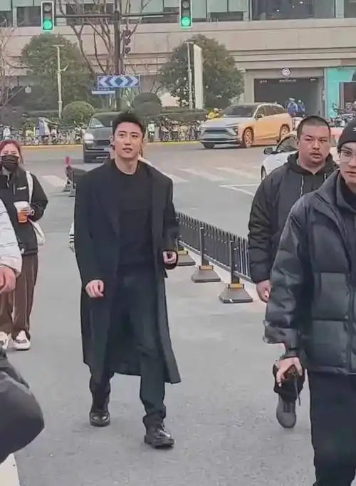 黄景瑜_周润发_大佬