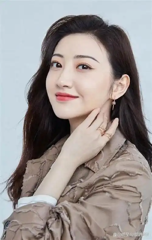 景甜身材太惊艳!曝光照片引网友热议,张继科看了会不会心疼?