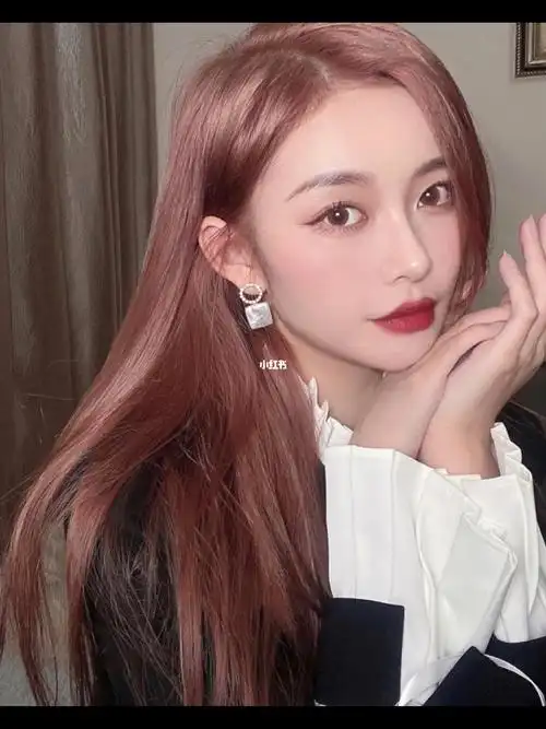 春天梦幻 粉棕玫瑰金发色显白超级炸街 唐山染发 唐山接发 发色 2021