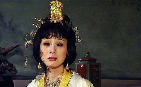 李建群:因美人痣出名,与导演同居27年没名分,膝下无子身患癌症_舞蹈