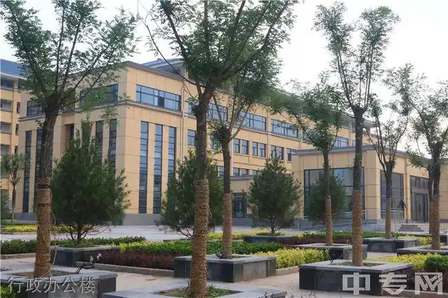 富平县富平中学寝室图片,校园环境好吗?