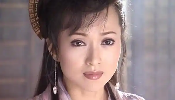 再看03版《天龙八部》:得亏是她演女主,不然真压不住这么多绝色