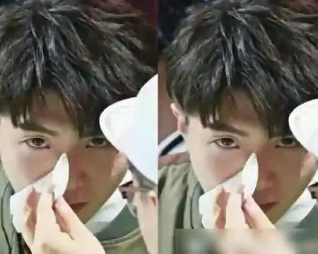 要说戴眼镜的毛不易呆萌当他摘下后网友我眼睛不近视吧