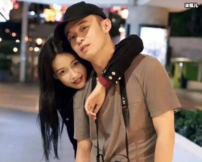 逗比情侣孙怡董子健的恋爱过程你想知道吗