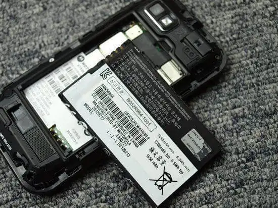 如何看待iphone8电池膨胀问题?