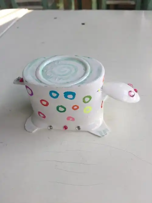 "小废旧,大创意"亲子环保手工作品展