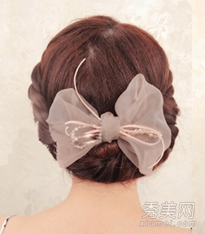 两款韩式瘦脸盘发教程 甜美减龄超简单