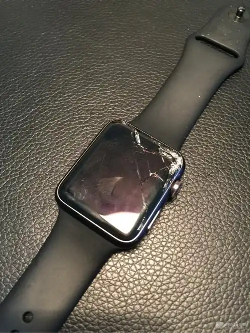 出个外屏玻璃摔坏的iwatch 42