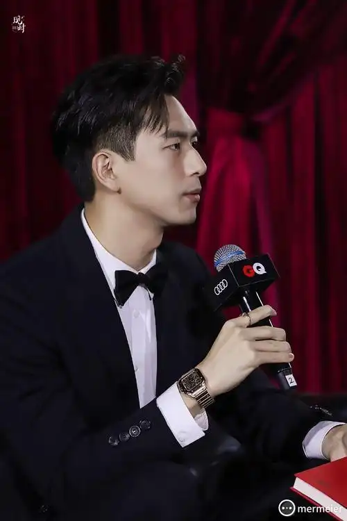 李现的侧颜是真的很完美!