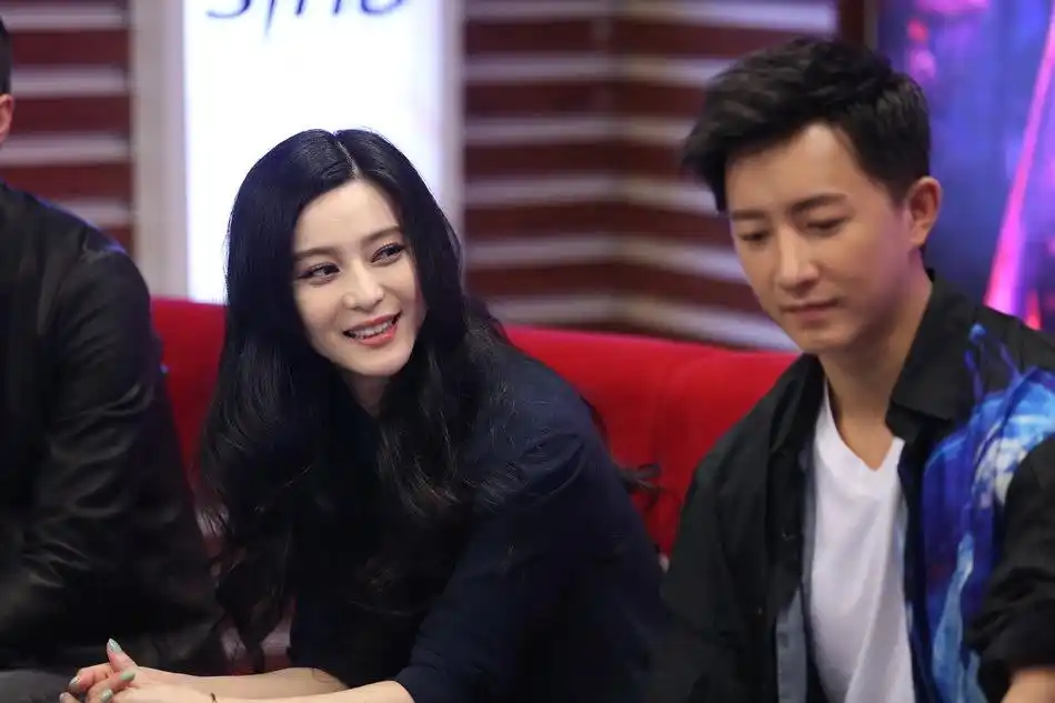 范冰冰韩庚携《万物生长》做客新浪娱乐