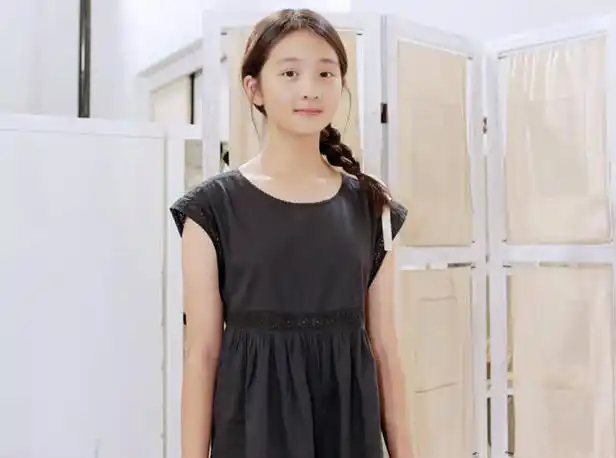 黄忆慈早恋是真的吗对象是谁多多黄忆慈的期末成绩多少揭秘