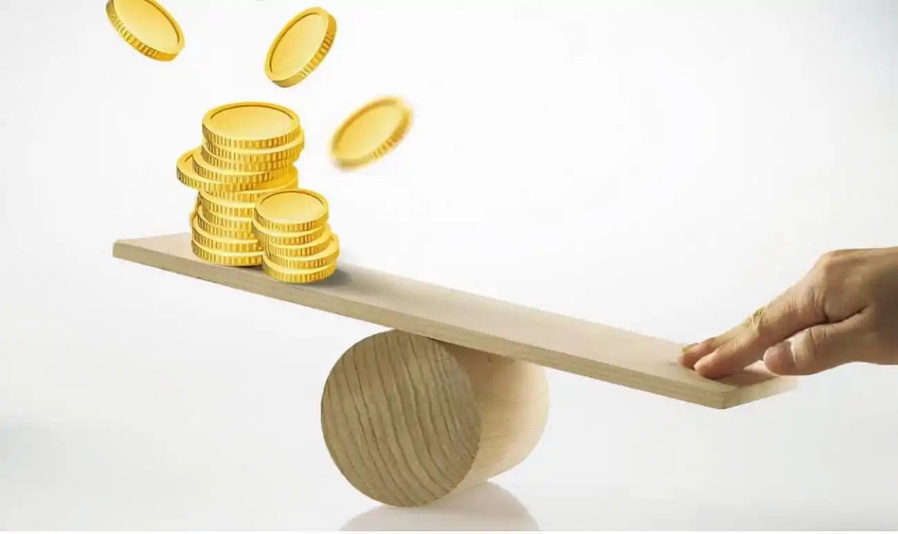 浅析去杠杆化对我国商业银行的影响