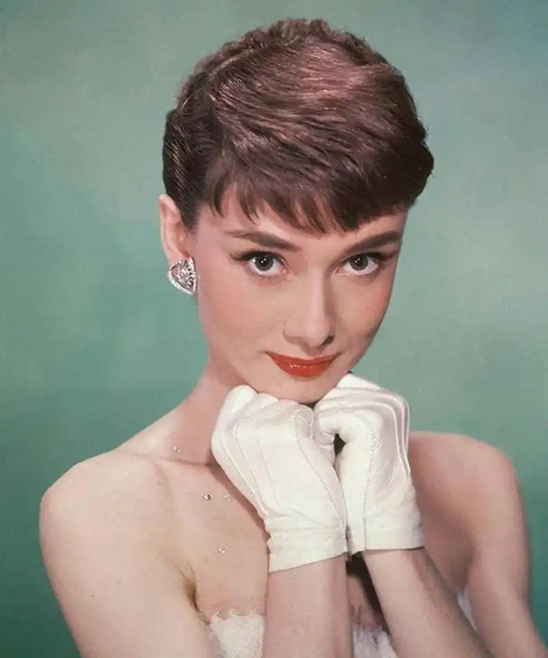 奥黛丽·赫本是上世纪最美的女星之一,但她的魅力并不仅仅因为她漂亮