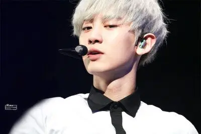 朴灿烈银发侧脸