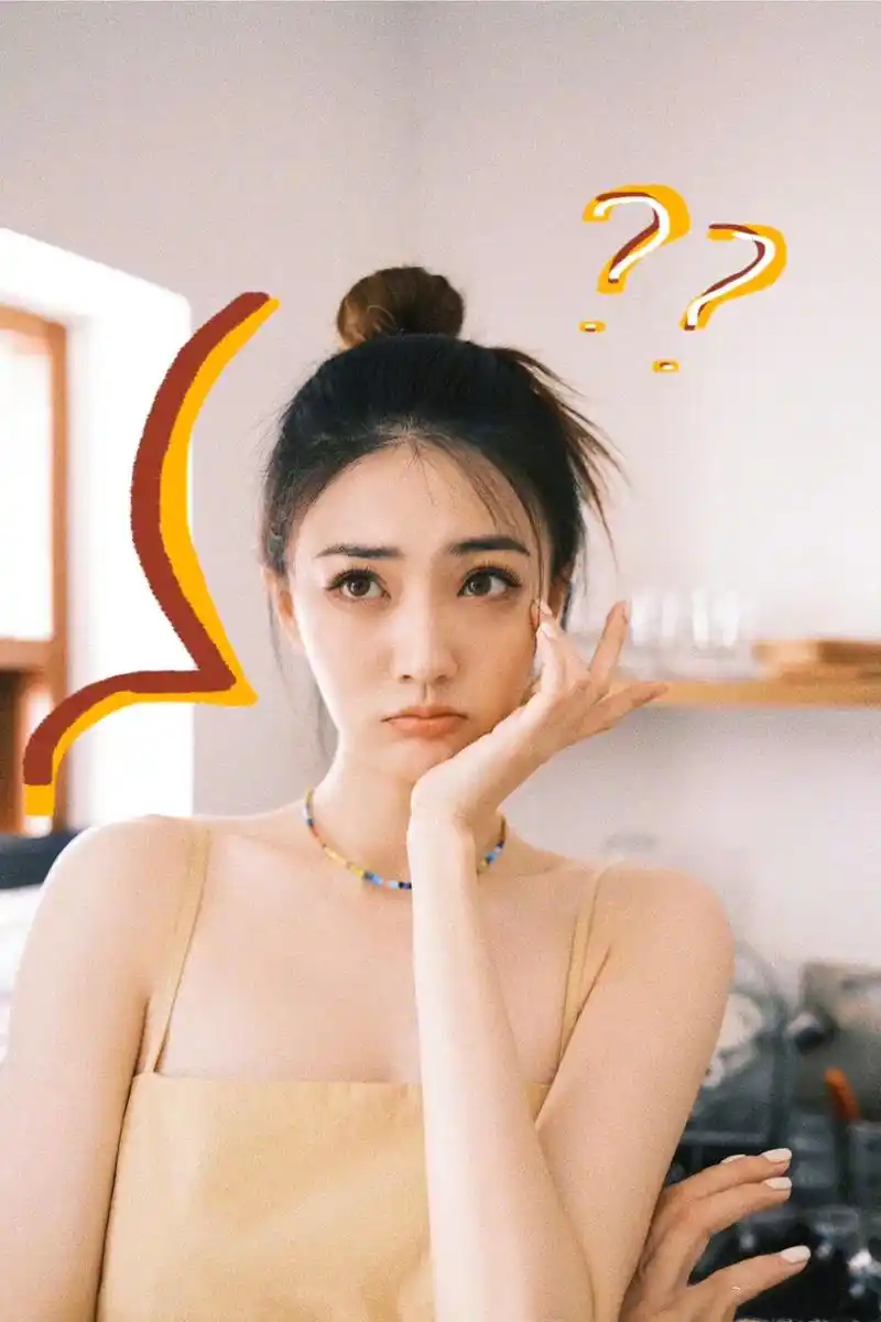 《每日一星》徐璐丸子头超甜美,可爱自拍仿佛18岁少女