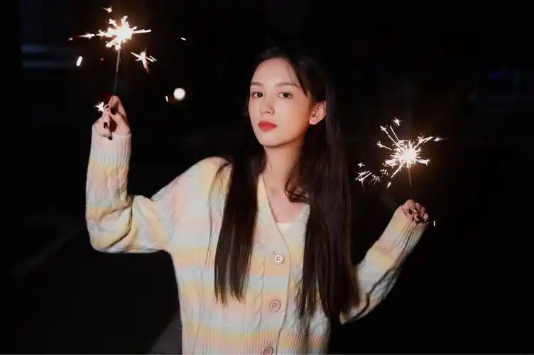 壁纸|周也高清无水印壁纸 - 知乎