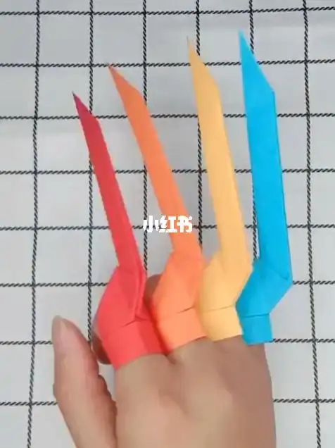 狼爪子简单折纸非常酷的指套金刚狼爪子折纸原来这么简单几分钟化身