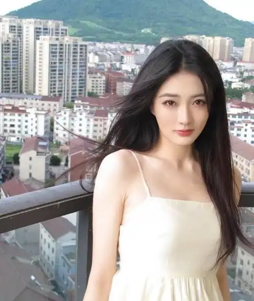 徐璐私服穿搭好美身材好火辣,怪不得杨丞琳撮合马伯骞