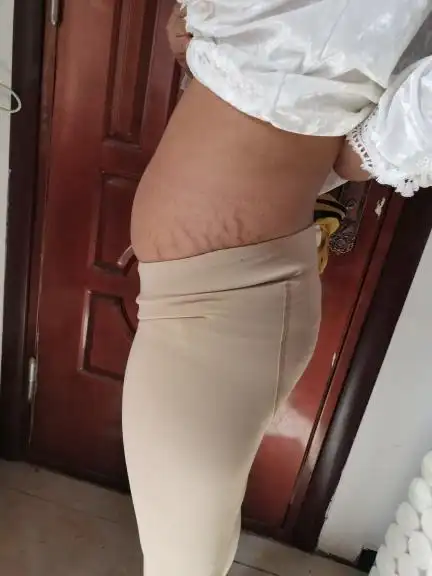 有没有宝妈生完孩子肚子还没有小下去的