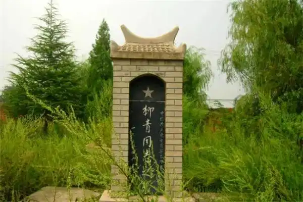 在作家路遥,陈忠实的记忆中,柳青的《创业史》是对他们影响最大的作品